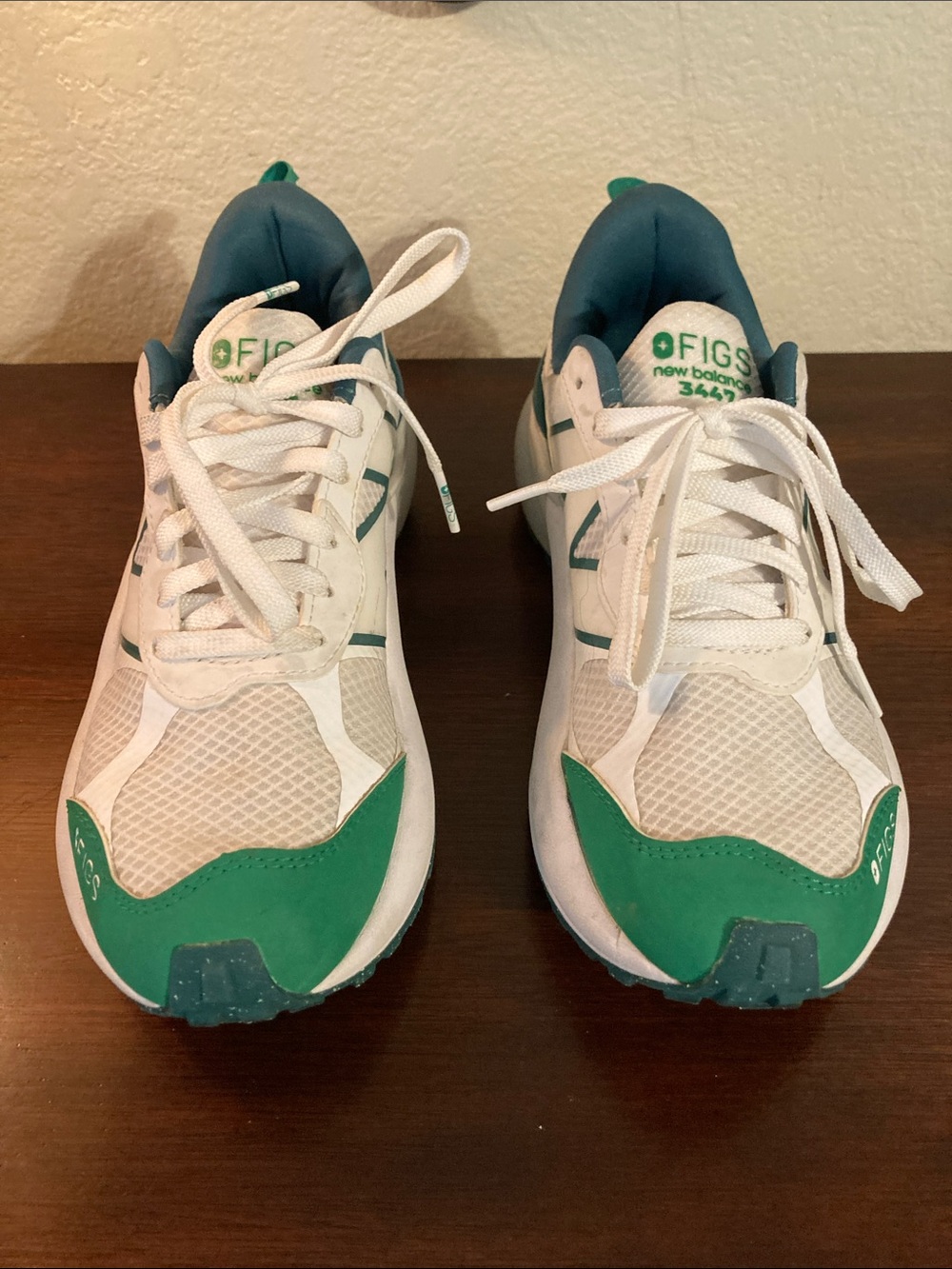 Women’s New Balance Figs Athletic Shoes. US size 7.5 EU 38.5. - Picture 2 of 7